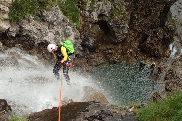 canyoning-3910815_1920